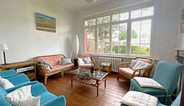 Charming Berck villa with garden and parking