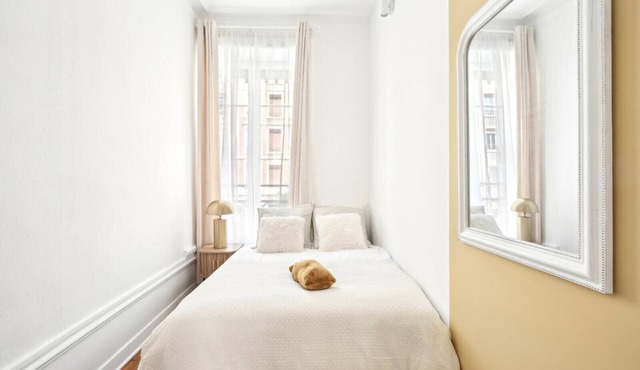 Charming Berlioz Apartment for 6 People in Charpennes, Villeurbanne