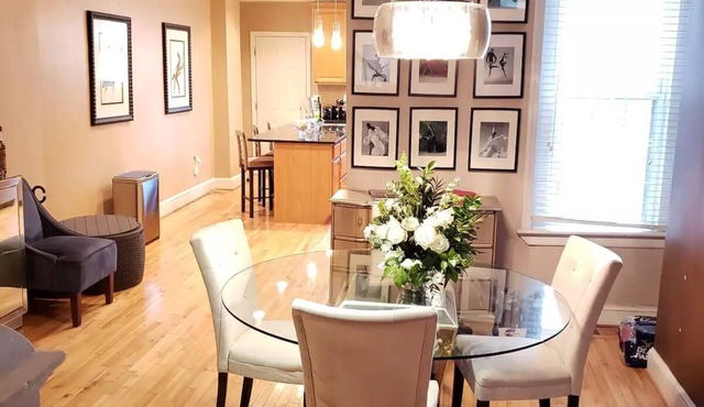 Charming Bloomingdale Row Home with Deck and Parking