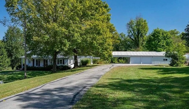 Charming Blue River Escape