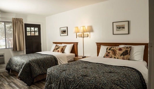 Charming boutique hotel nestled on 20 acres alongside the enchanting Gunnison River! Whether you're here for fishing, wine tasting, or any adventure of your choice, our hotel is the perfect welcoming basecamp for your unforgettable experience.