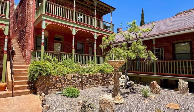 Charming Brewery Gulch apartment in a historic former brothel close 2 everything