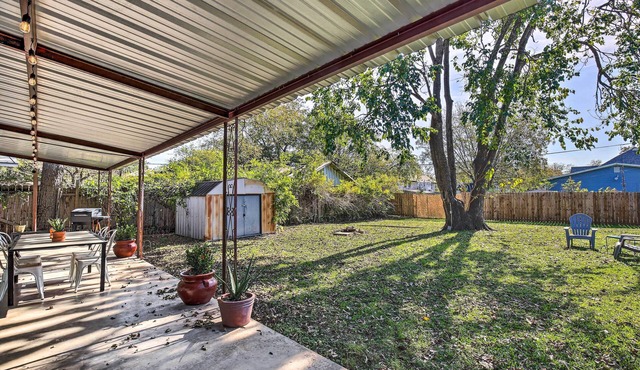 Charming bright 1920s bungalow 4 mi to the Alamo