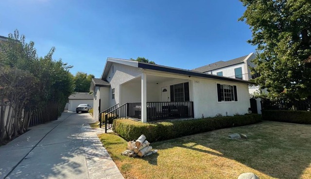 Charming Bright Traditional Home in Sherman Oaks