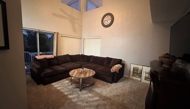 Charming Broomfield Retreat: Modern Comforts & Prime Locationn