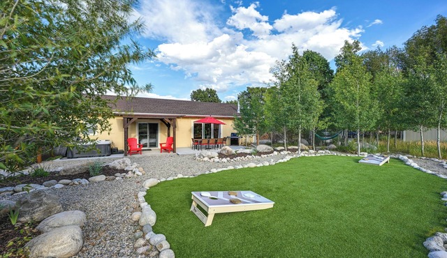 Charming Buena Vista Home w/Private Hot Tub!