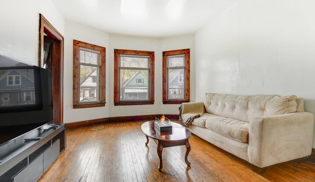 Charming Buffalo Apartment: 2 Mi to Downtown