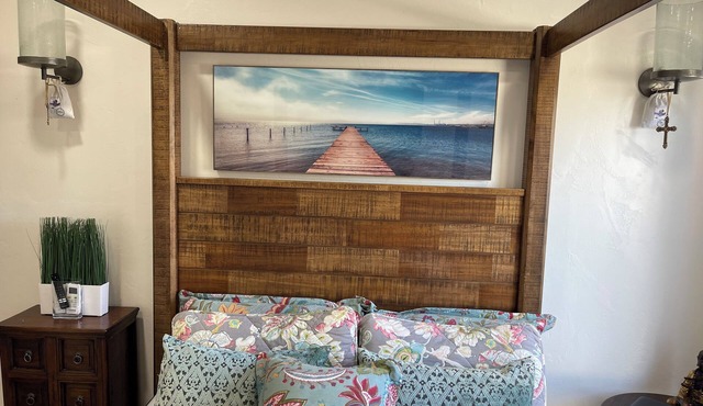 Charming bungalow in beautiful Tucson with AC, WiFi