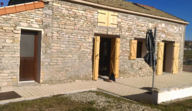 Charming Burgundian farm cottage