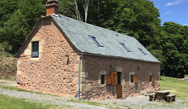 Charming Buron in Aubrac: Nature, calm and relaxation.