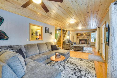 Charming Butternut Lake Getaway with Deck and Dock!