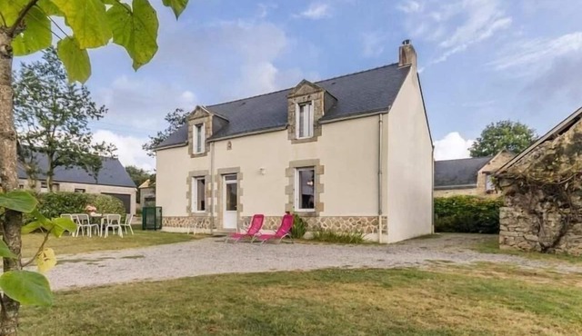 Charming Cottage Near Brière, Close to Pornichet Beach, Spacious Garden, Ideal for Families