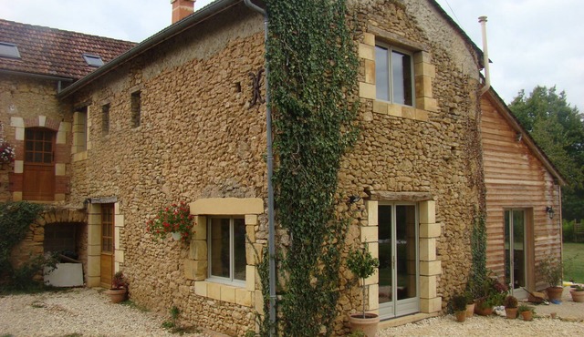 Charming C17th Home, Nr Belves, Dordogne, Own Pool, 2024 rates now available!
