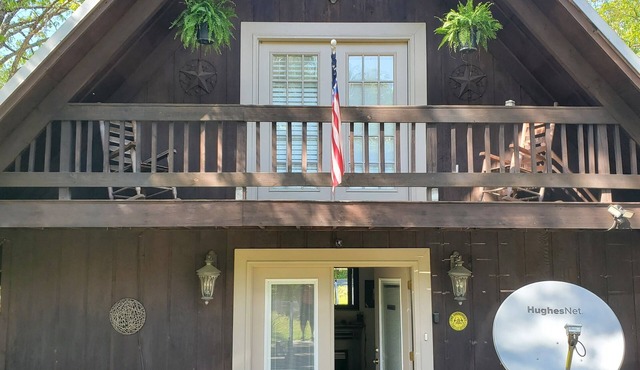 Charming Cabin 5 minutes from Sardis Lake Dam