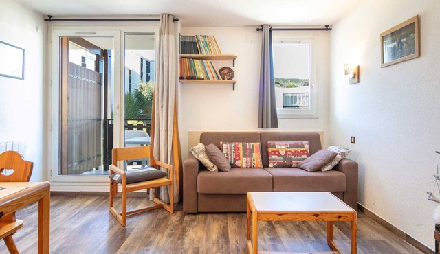 Charming cabin studio, sleeps 4