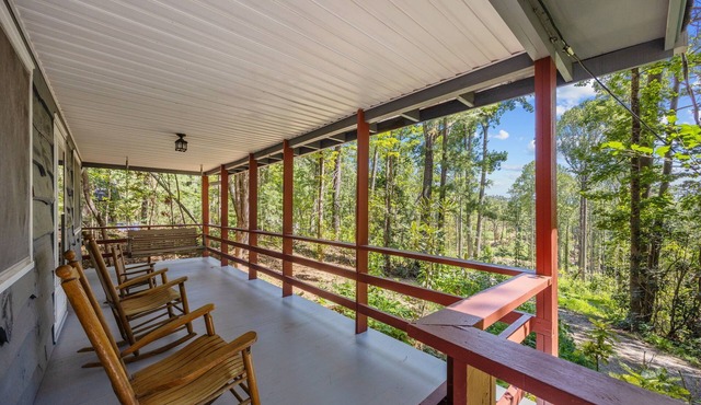 ~Charming Cabin in Arden NC~near Shopping~Airport~Dining