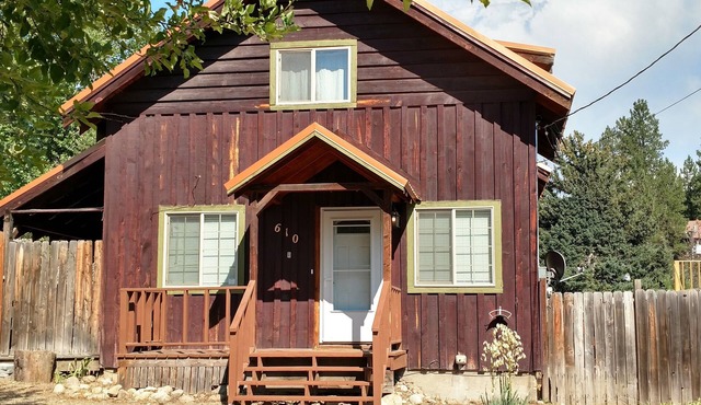 Charming Cabin in Downtown Idaho City