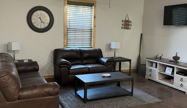 Charming Cabin in Scottsboro AL