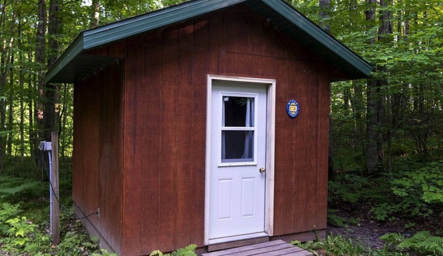 Charming Cabin in the Trees near Boulder Lake for an Amazing Escape near White Lake, Wisonsin