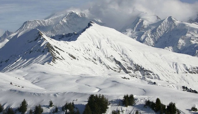 Charming Cabin Located AT THE Entrance OF Megeve