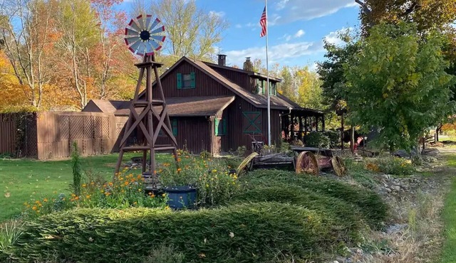 Charming Cabin near 7Springs/Ohiopyle/Fallingwater w/lots of room to spread out