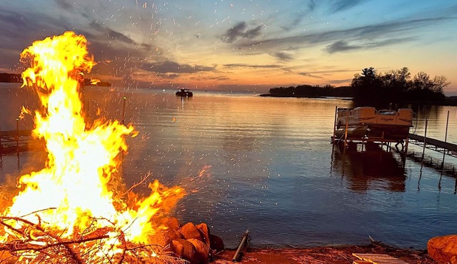 Charming Cabin on Lake Mille Lacs; Relax, Fish & Watch the Sunset