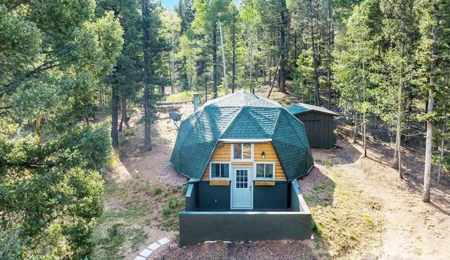 Charming Cabin W/Scenic Views Near Uc Health 2 Bedroom Cabin