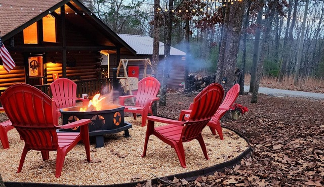 Charming Cabin with Game Room & Firepit