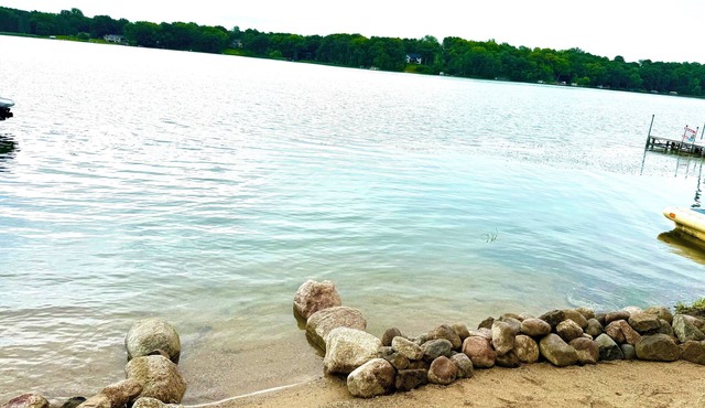Charming Cabin with Private Sand Beach on Indian Lake!