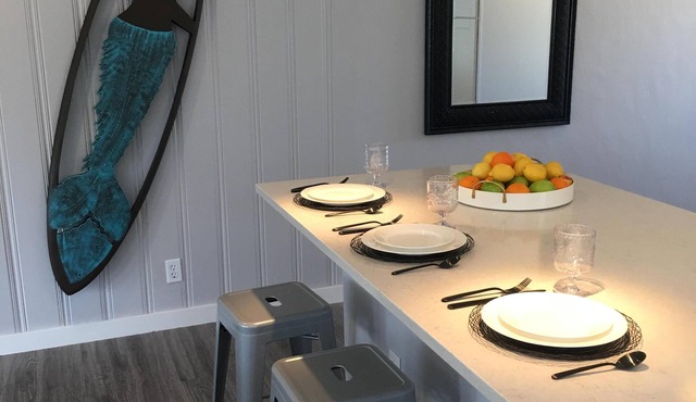 Charming, California Coastal newly renovated unit 60 steps to the sand