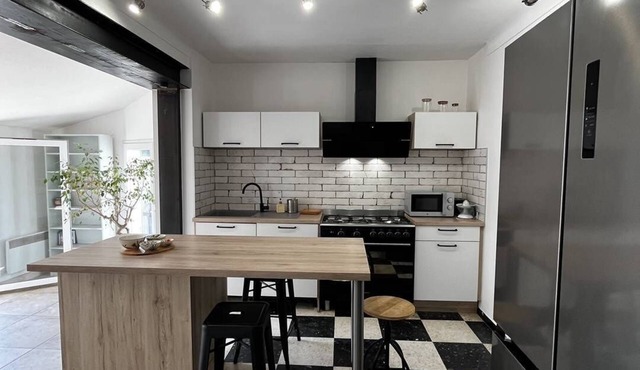 Charming Canet House Close to the Beach and Amenities!