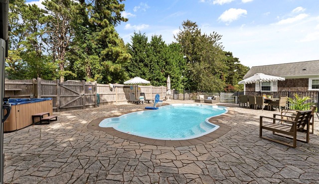 Charming Cape Escape with Pool, Hot Tub & Fire Pit