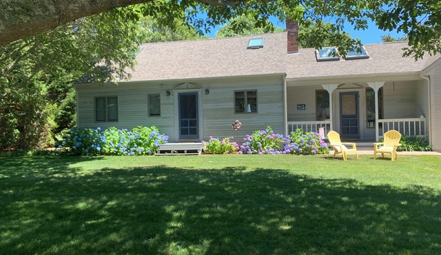 Charming Cape house in Truro, 2 miles from the beach & bike trails.