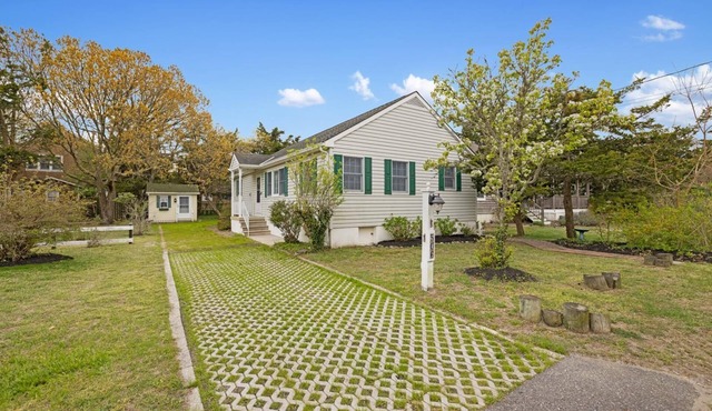 Charming Cape May Point Retreat – 2BR/2BA, Sleeps 6, Pet-Friendly, Steps to Alexander Beach & Nature Trails