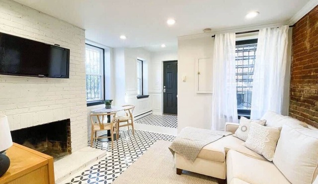 Charming Capitol Hill 1BR | Walk to Capitol+Patio