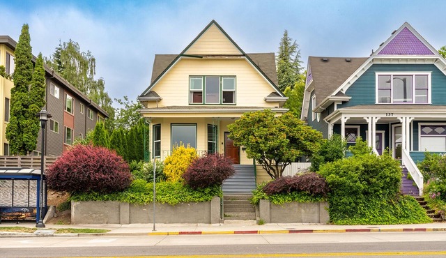 Charming Capitol Hill Craftsman