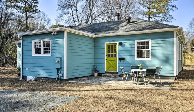 Charming Carrboro Home - Walk to Downtown!