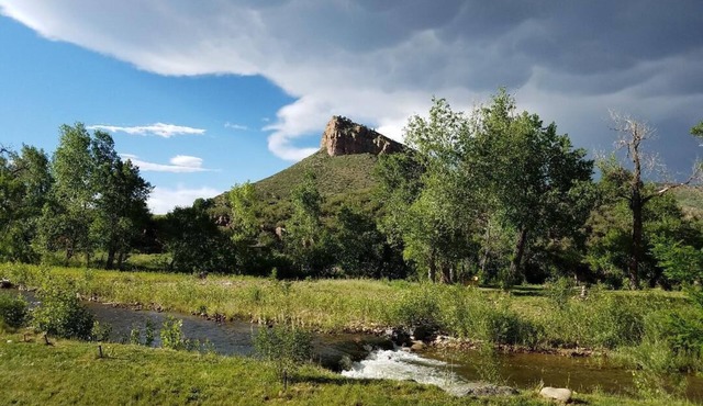 Charming Carriage House in the heart of Lyons, Colorado