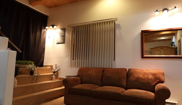 Charming Casita in Seton Village