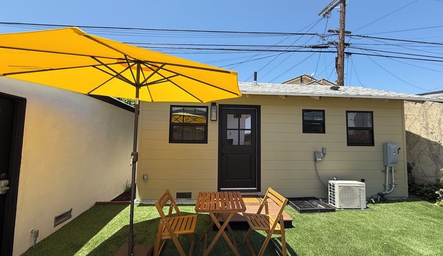 Charming Casita near USC, SOFI, and Culver City