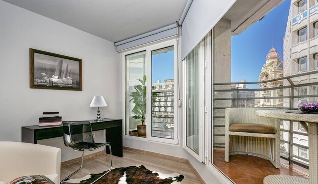 Charming Centric Apartment Best for Families. Isabel la Católica III
