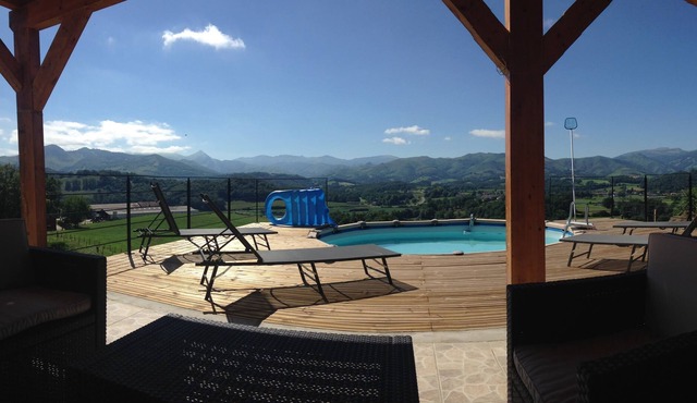 Charming chalet with mountains