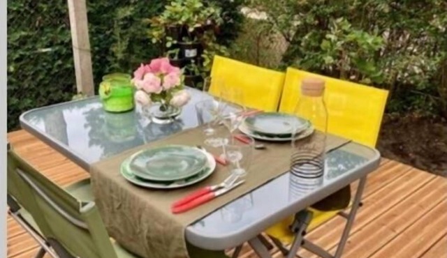 Charming chalet with large terrace at Le Pyla