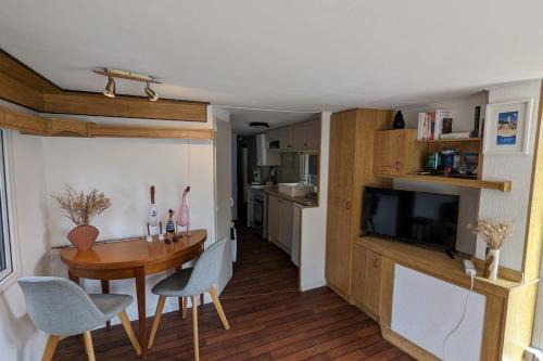 Charming chalet just steps from the sea