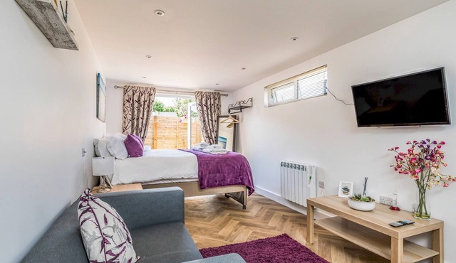 Charming Chalet A Stone's Throw From The Beach! - Pass the Keys