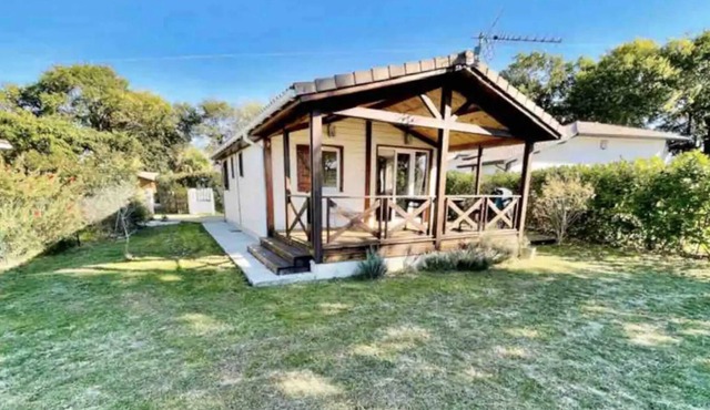 Charming chalet between sea and forest