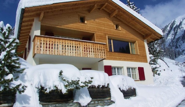 Charming Chalet by Arosa with stunning Alpine views
