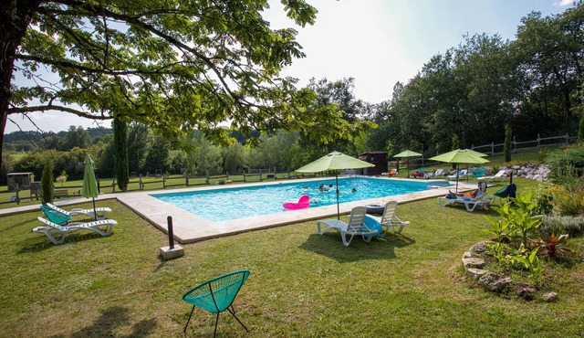 Charming chalet on a wooded estate