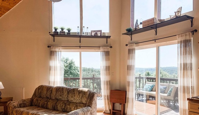 Charming Chalet with incredible sunrises, and breath taking views...