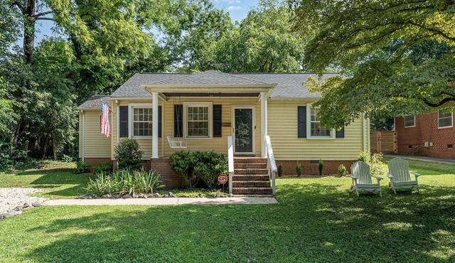 Charming Chantilly, Hip Location near Plaza Midwood & Midtown! Very Walkable!